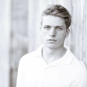 Meet your Posher, Christian